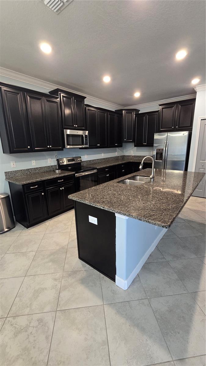 13917 ROSEATE TERN LN