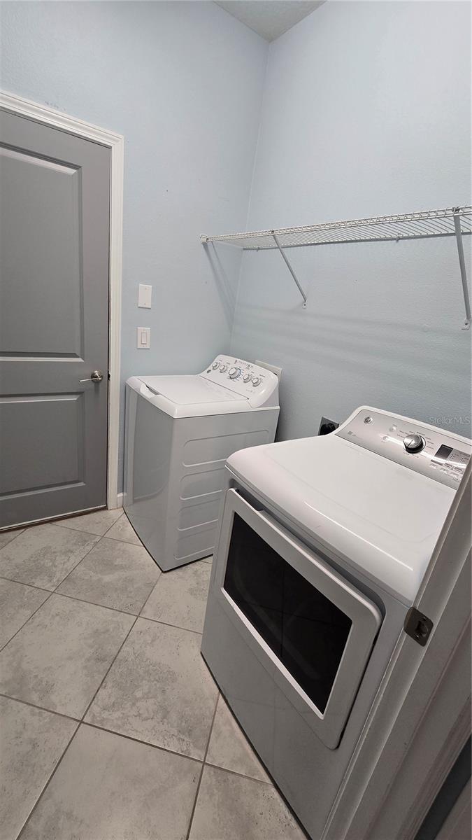 13917 ROSEATE TERN LN