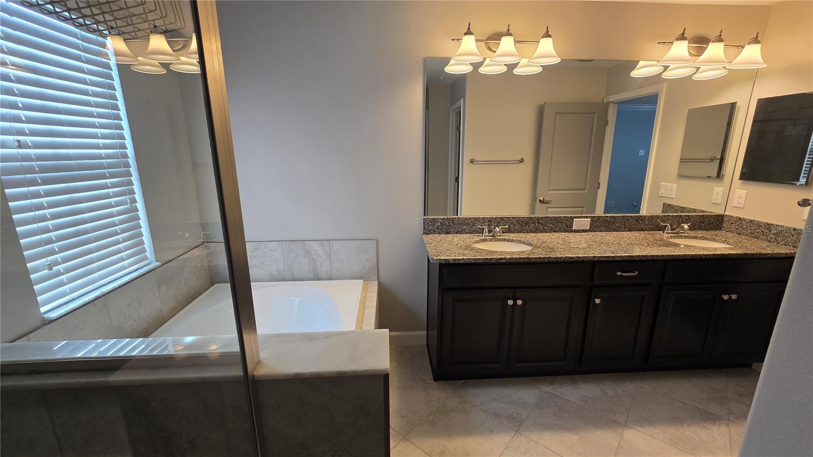 13917 ROSEATE TERN LN