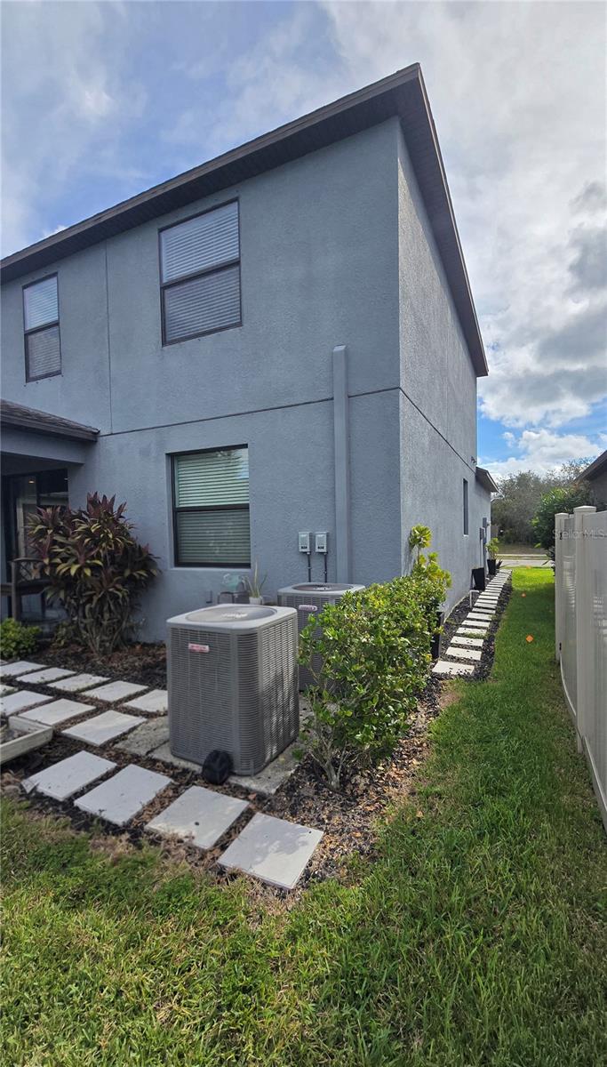 13917 ROSEATE TERN LN