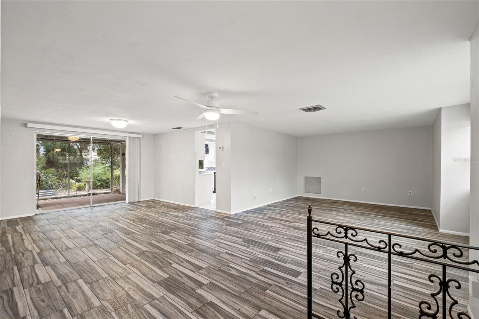 8024 BEAVER CREEK LOOP