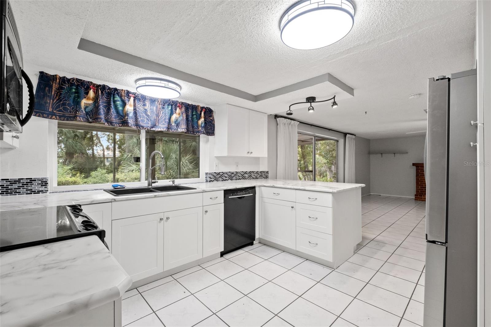 8024 BEAVER CREEK LOOP