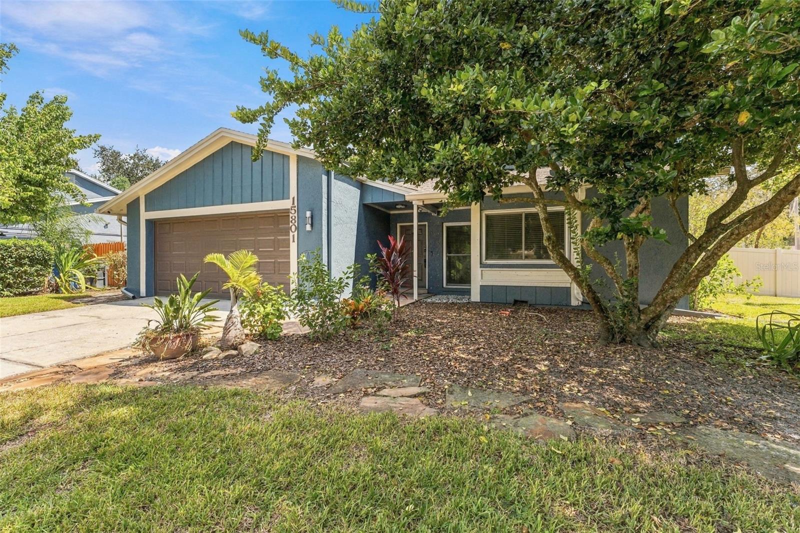 15801 COUNTRY LAKE DR
