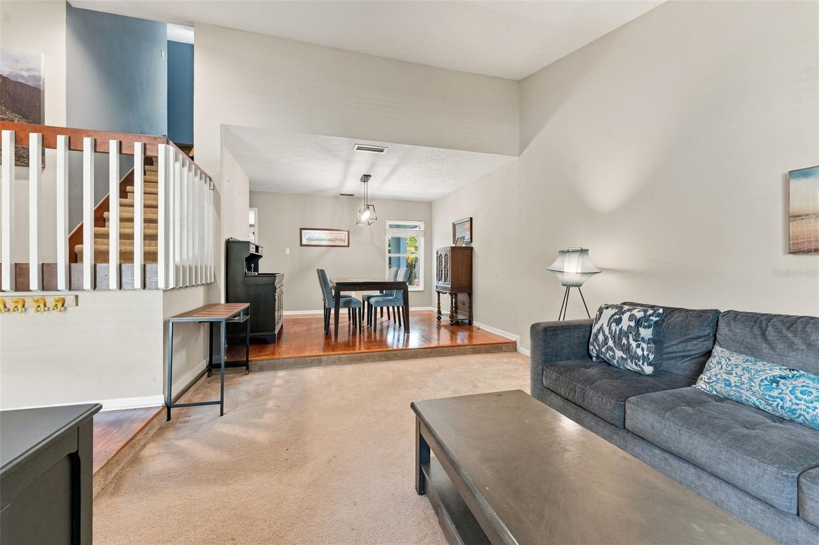 15801 COUNTRY LAKE DR