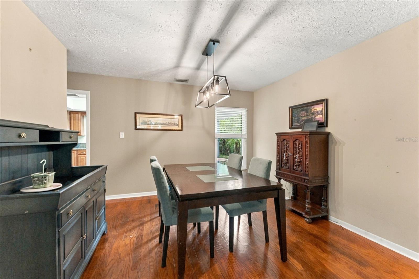 15801 COUNTRY LAKE DR
