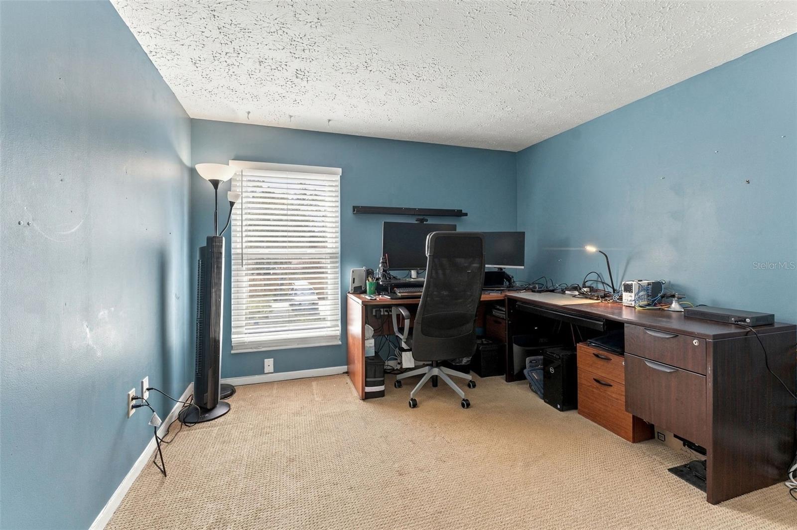 15801 COUNTRY LAKE DR