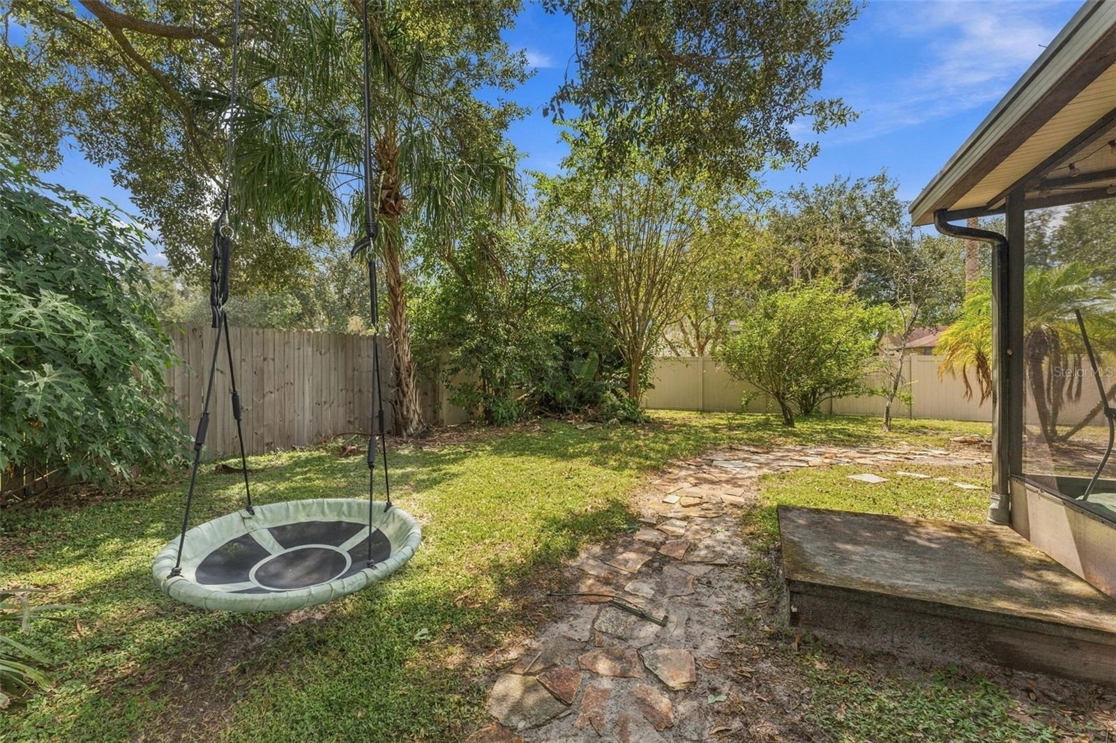 15801 COUNTRY LAKE DR