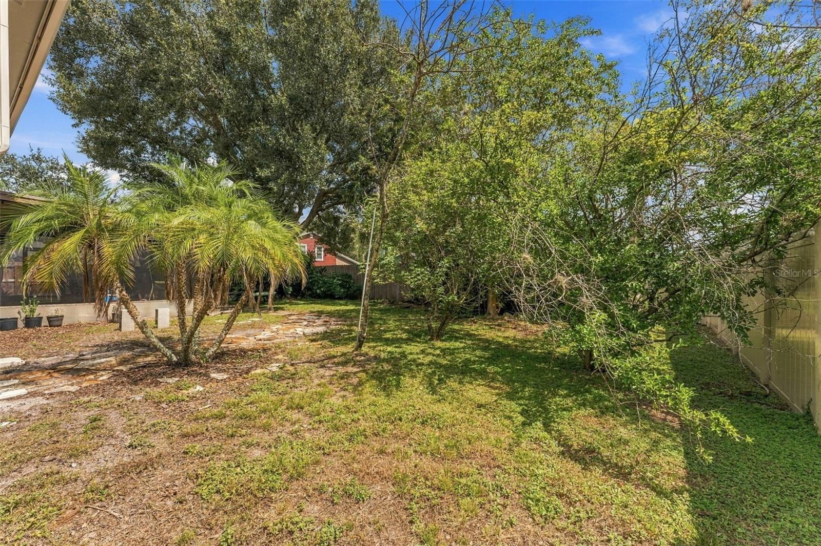 15801 COUNTRY LAKE DR