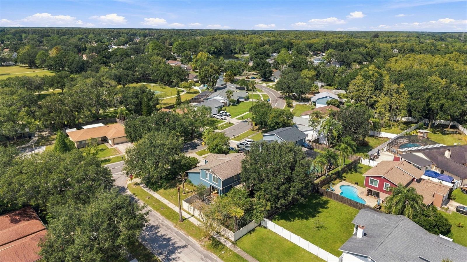 15801 COUNTRY LAKE DR