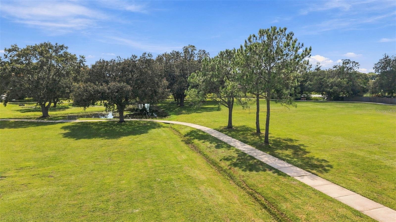 15801 COUNTRY LAKE DR
