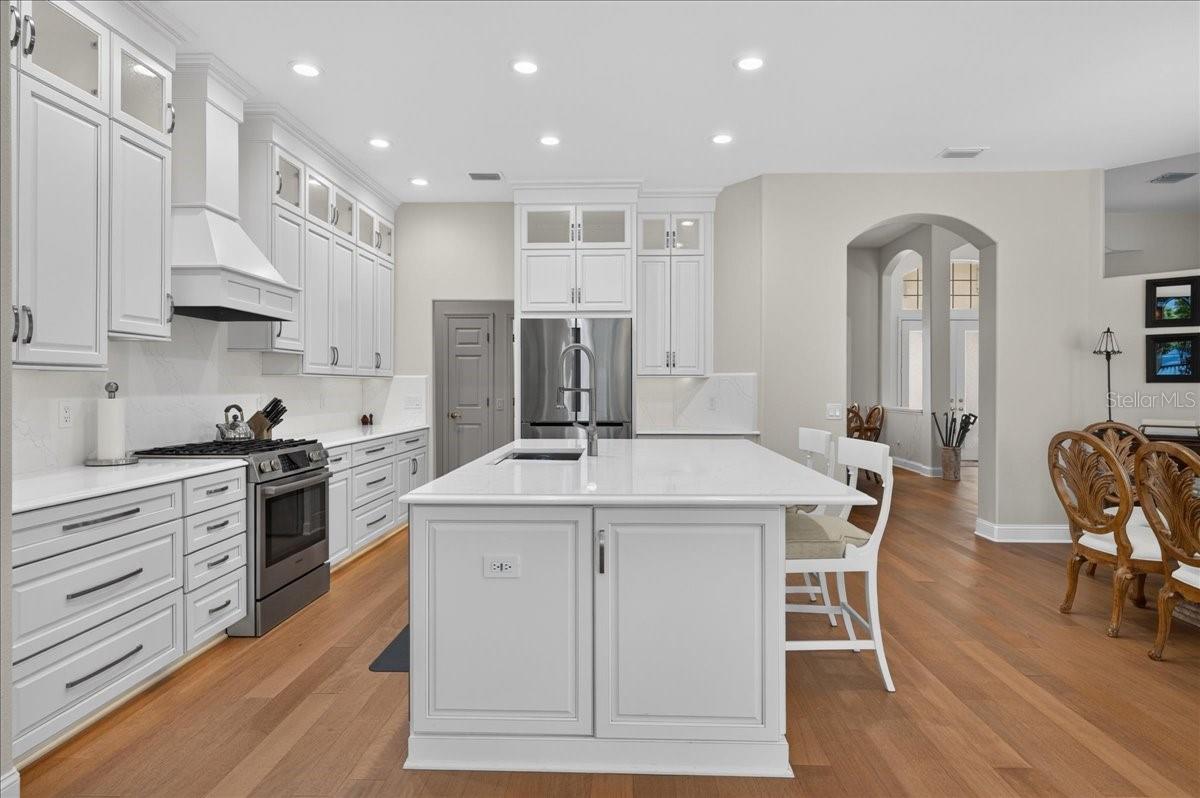 9101 WOODRIDGE RUN DR