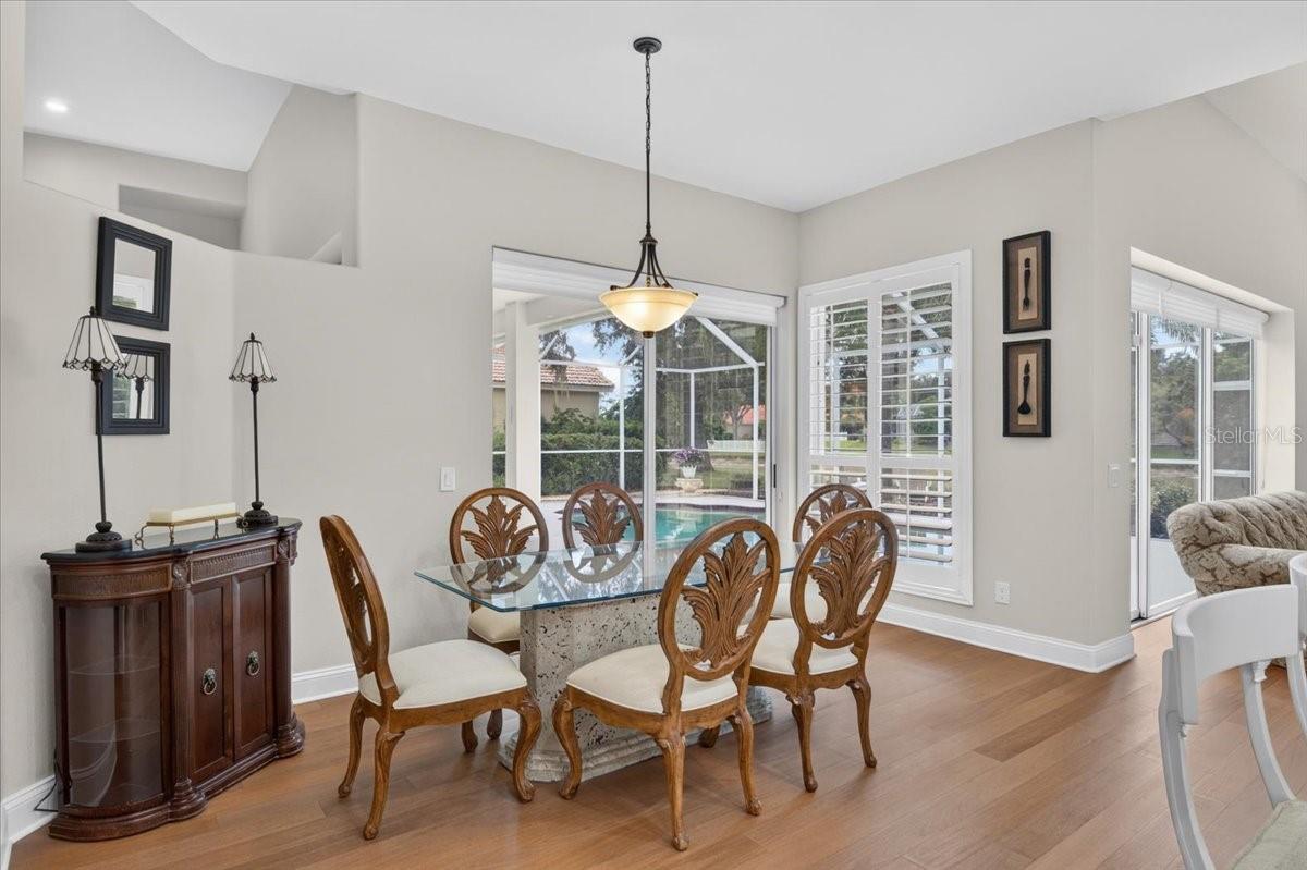 9101 WOODRIDGE RUN DR
