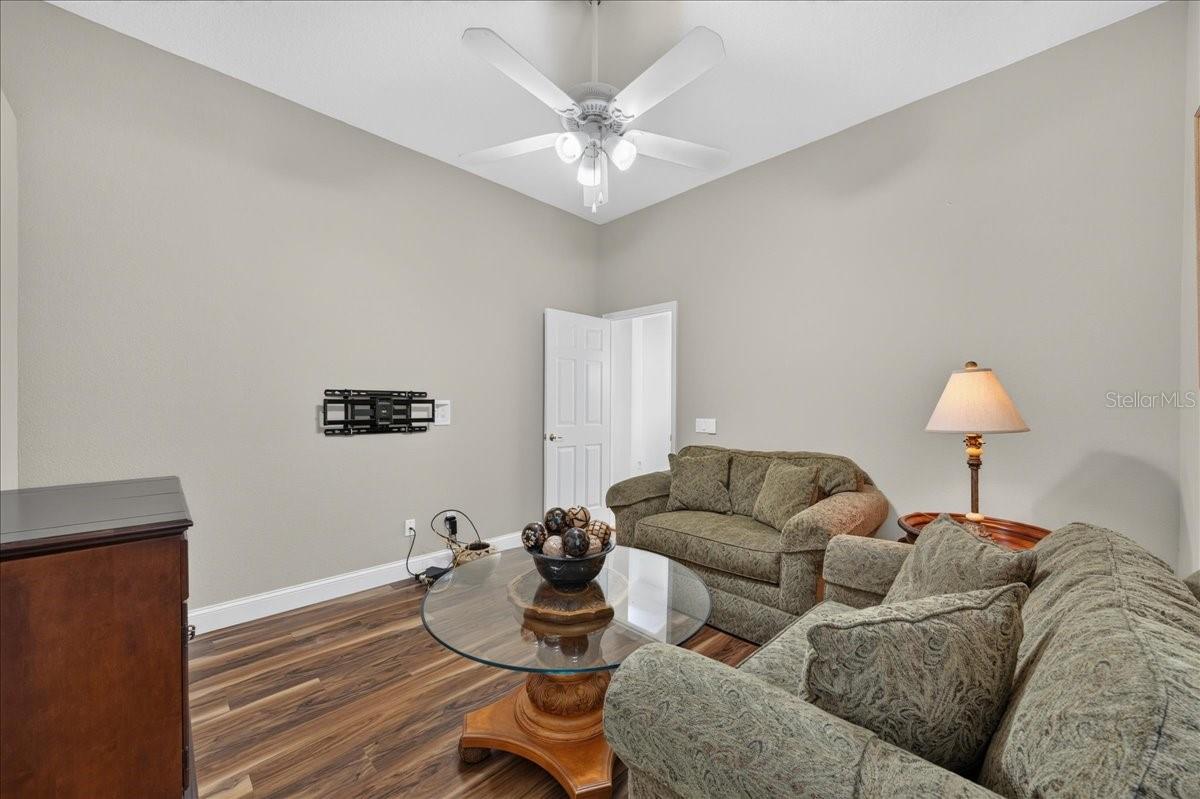 9101 WOODRIDGE RUN DR