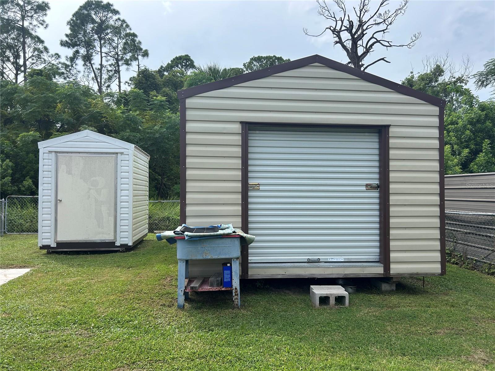 6437 WESTSIDE DR