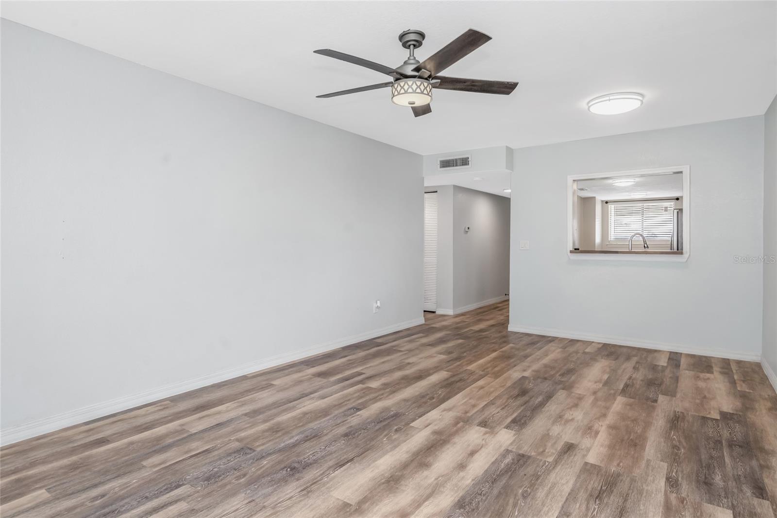6308 NEWTOWN CIR #8C1