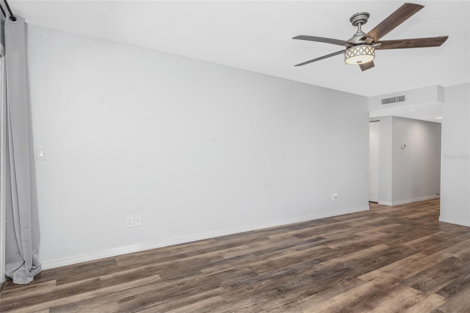 6308 NEWTOWN CIR #8C1