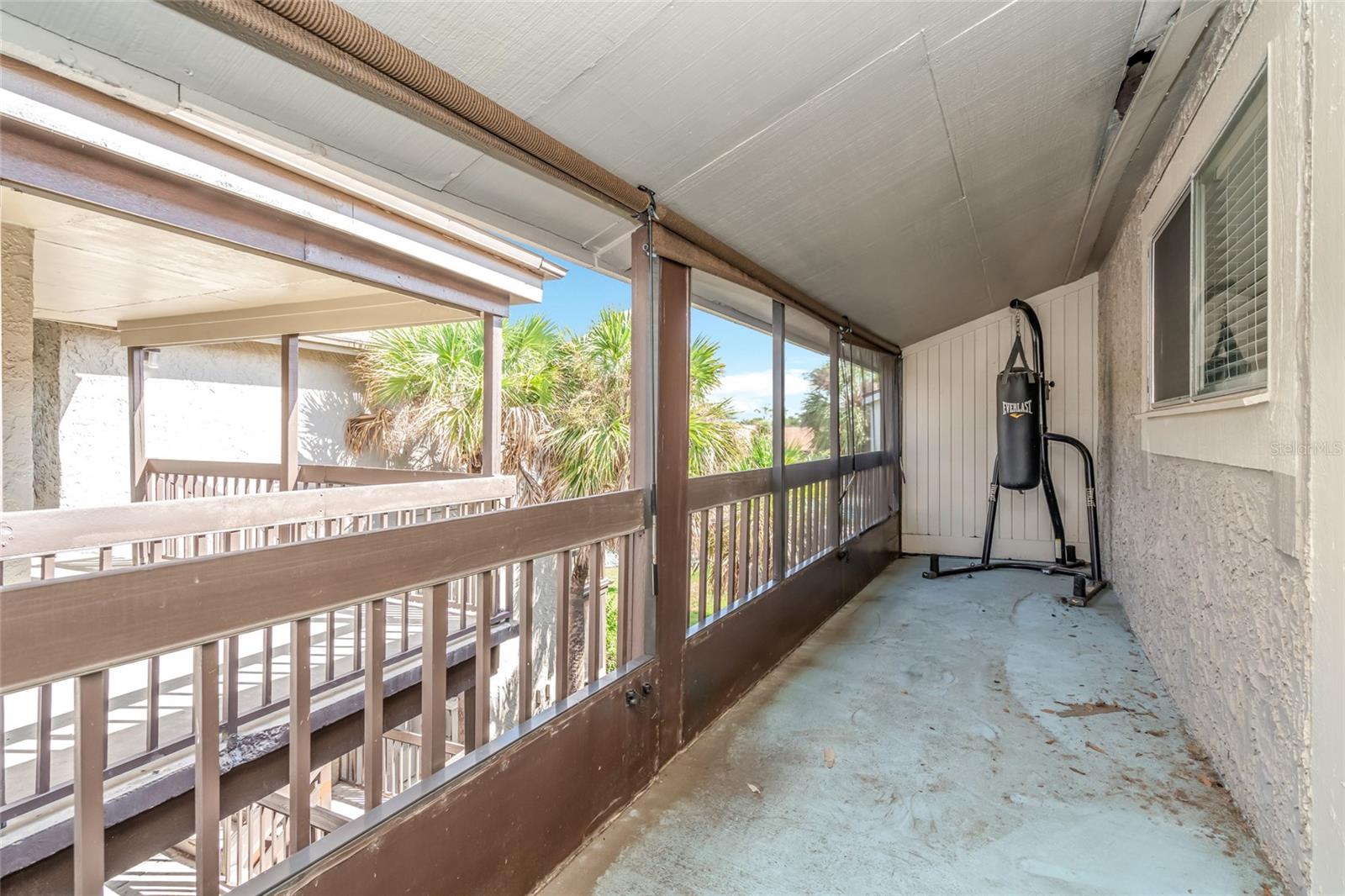 6308 NEWTOWN CIR #8C1