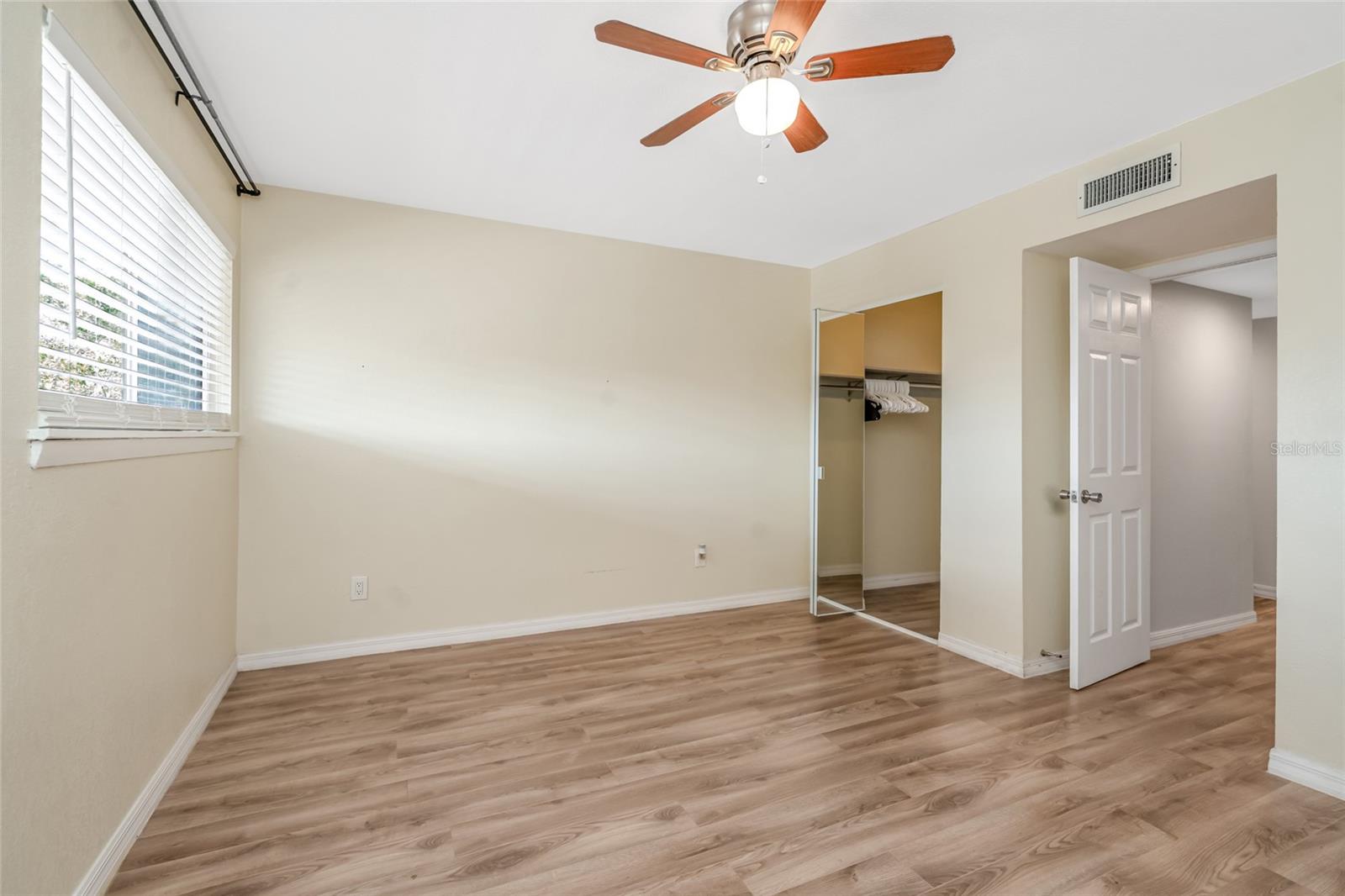 6308 NEWTOWN CIR #8C1