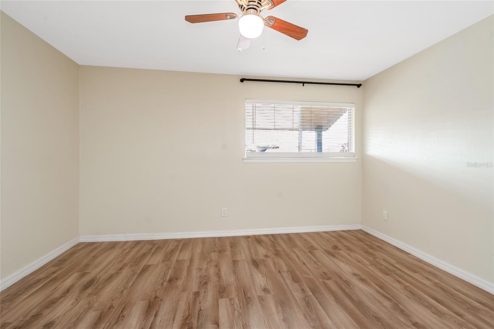 6308 NEWTOWN CIR #8C1