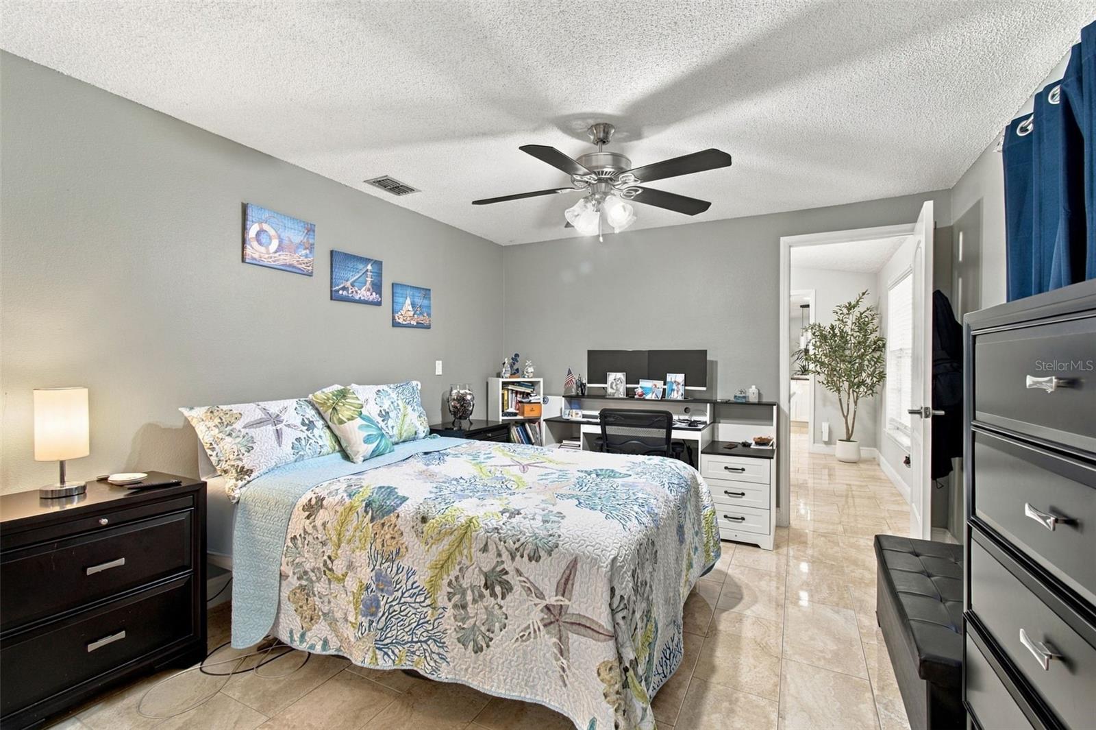 1325 OAKCREST DR