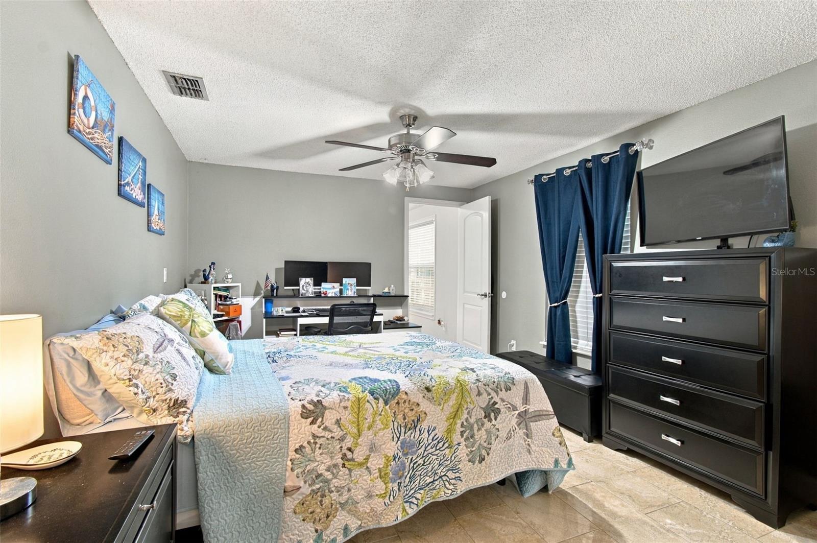1325 OAKCREST DR