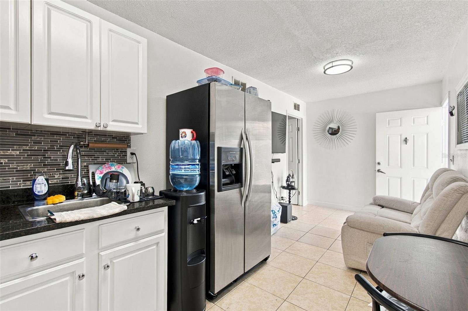 1325 OAKCREST DR