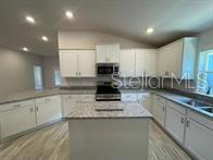 9406 HIGHLAND HILLS DR