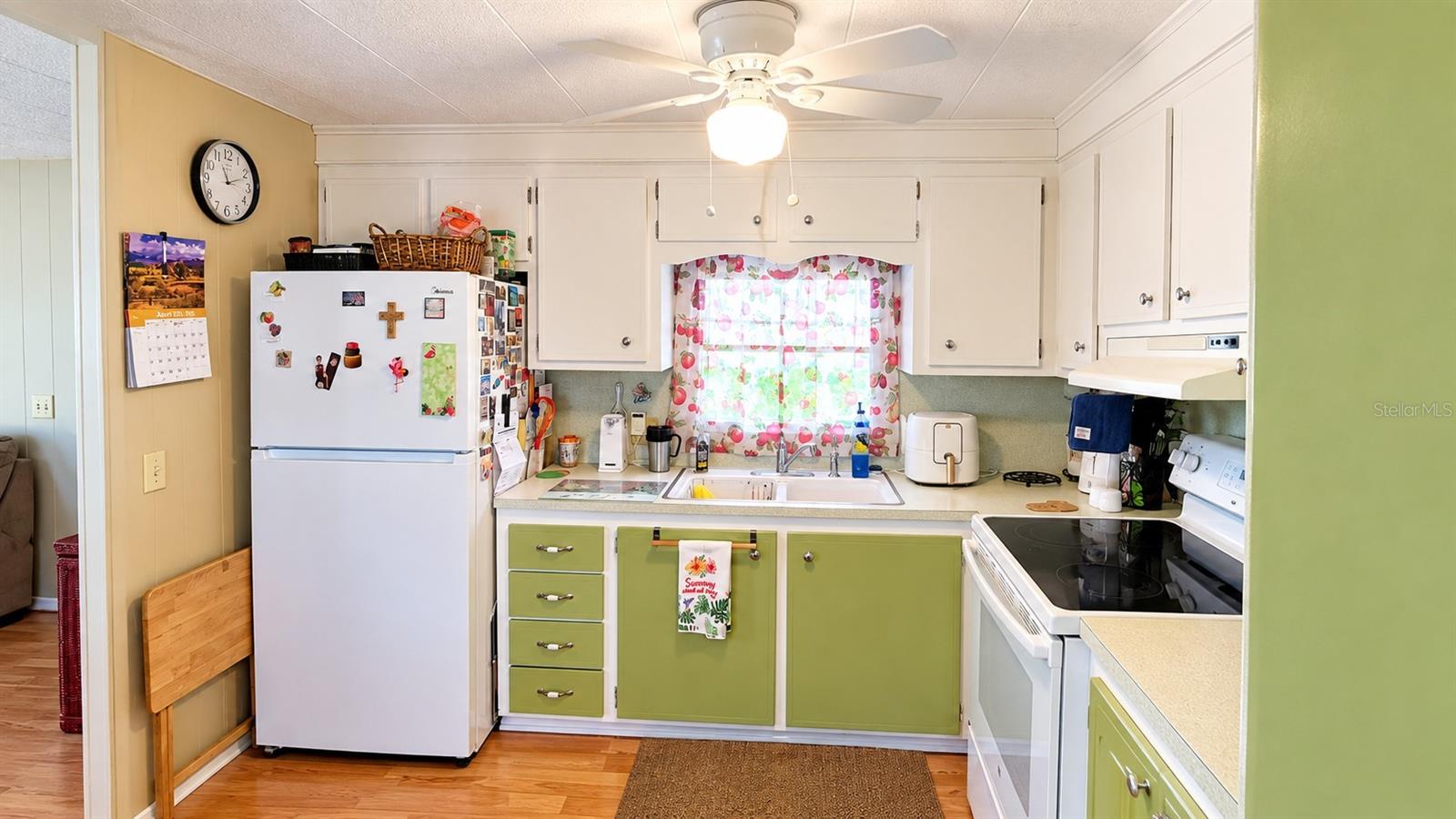 3517 TIKI DR