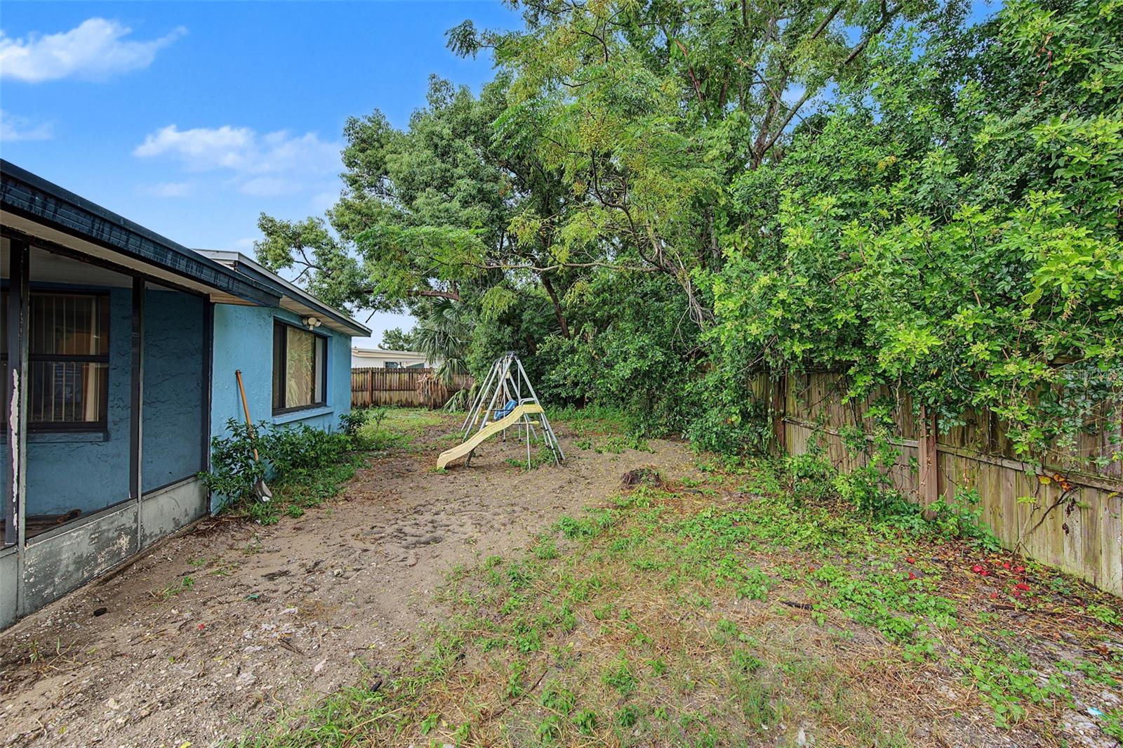 7234 ASHWOOD DR