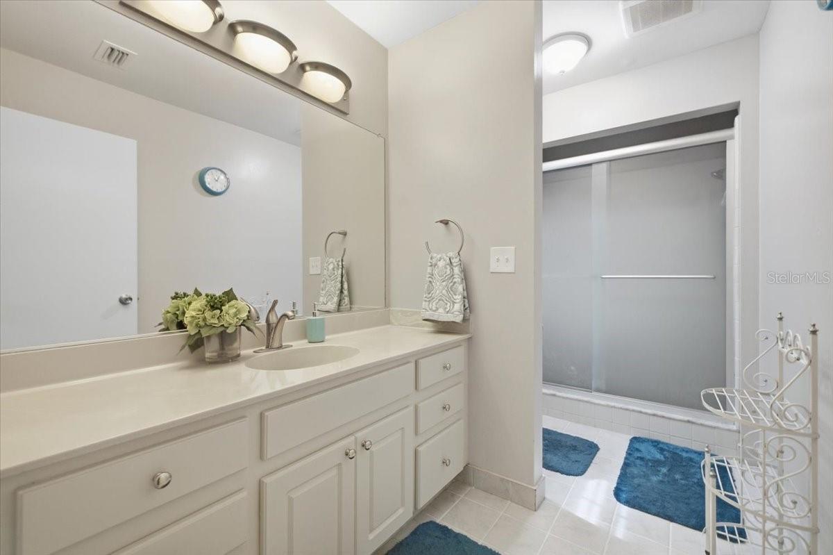 1801 ORCHID CT