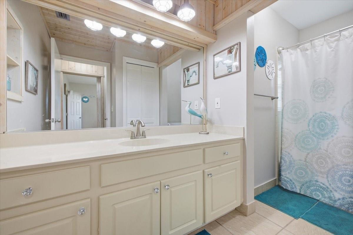 1801 ORCHID CT