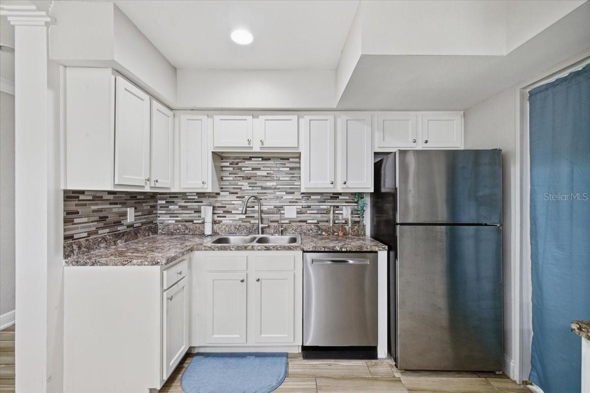 1801 ORCHID CT