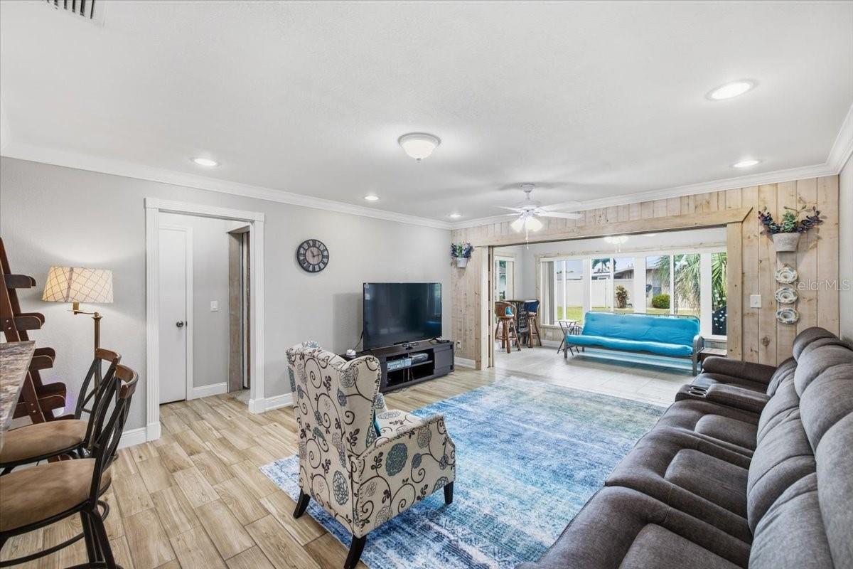 1801 ORCHID CT