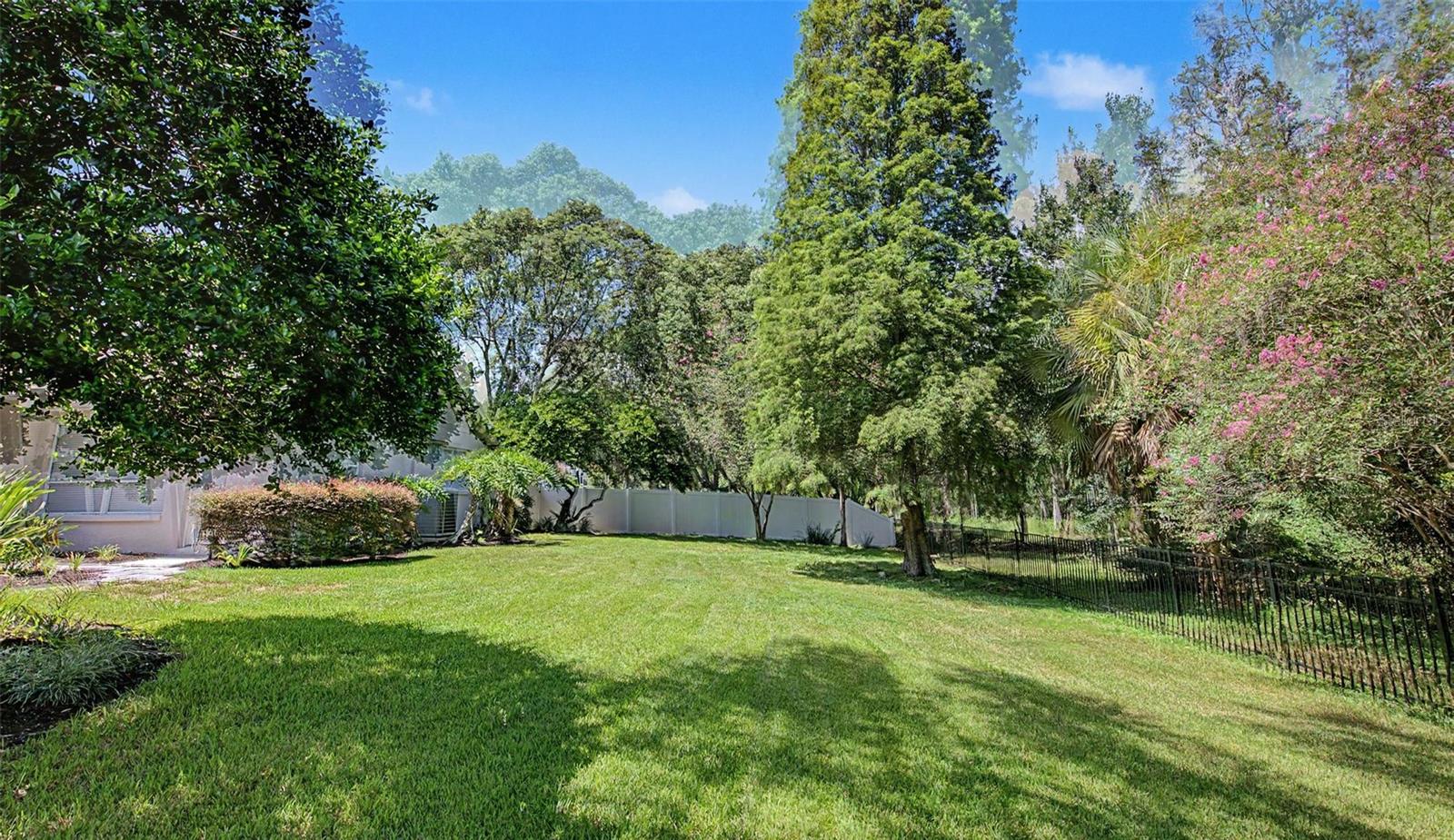 19205 AUTUMN WOODS AVE