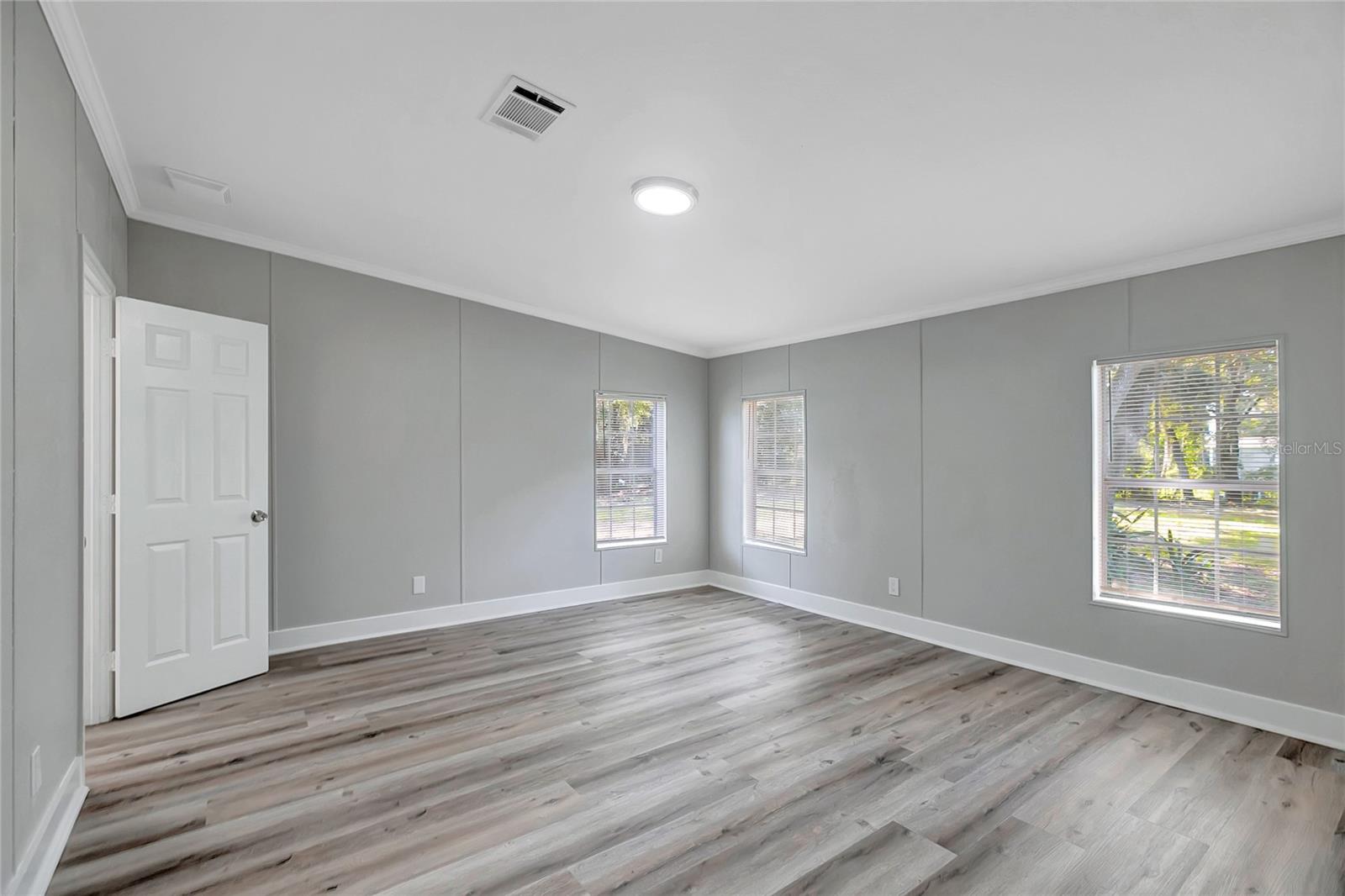30148 CLEARVIEW DR
