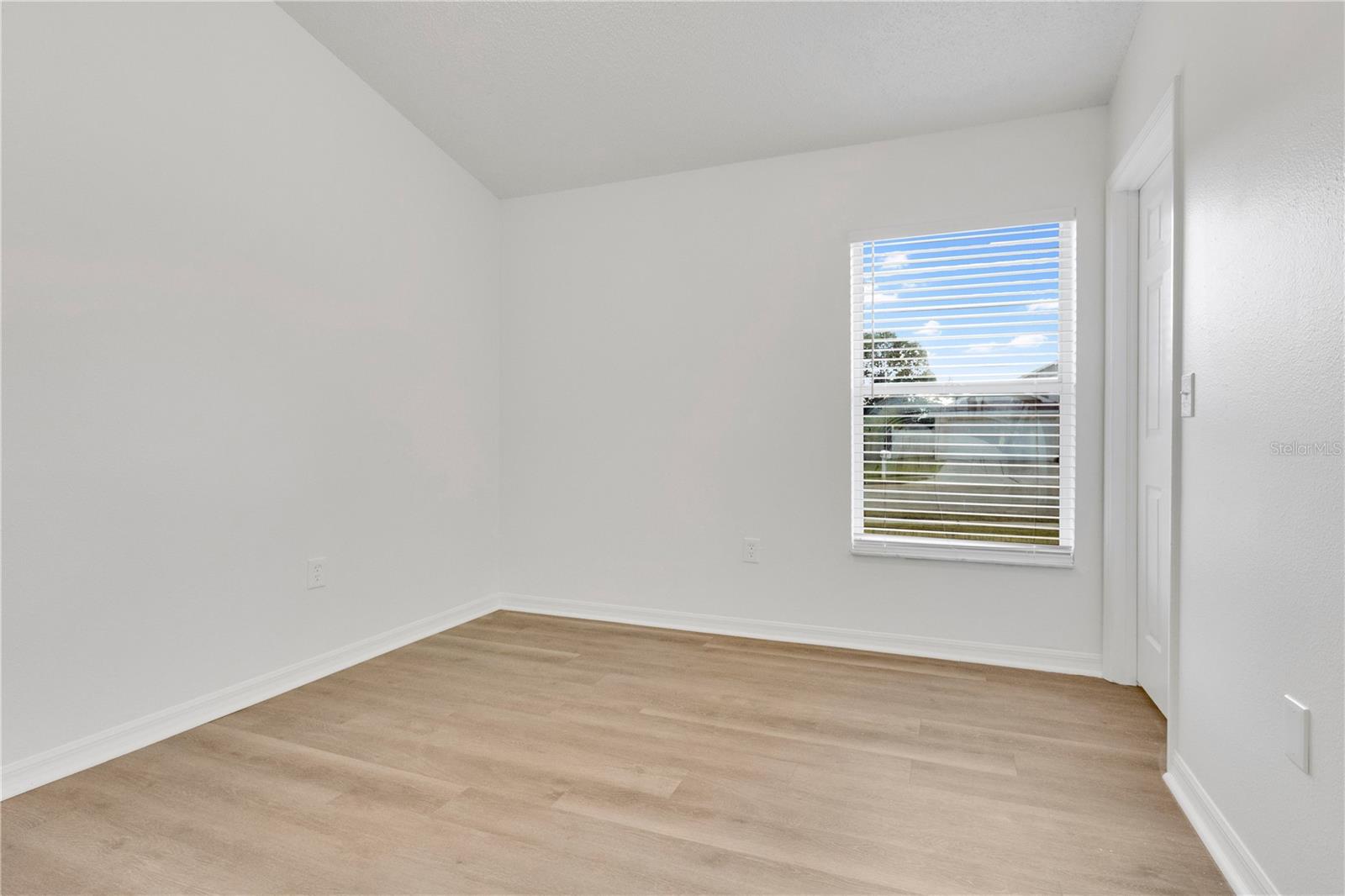 10250 PEOPLES LOOP
