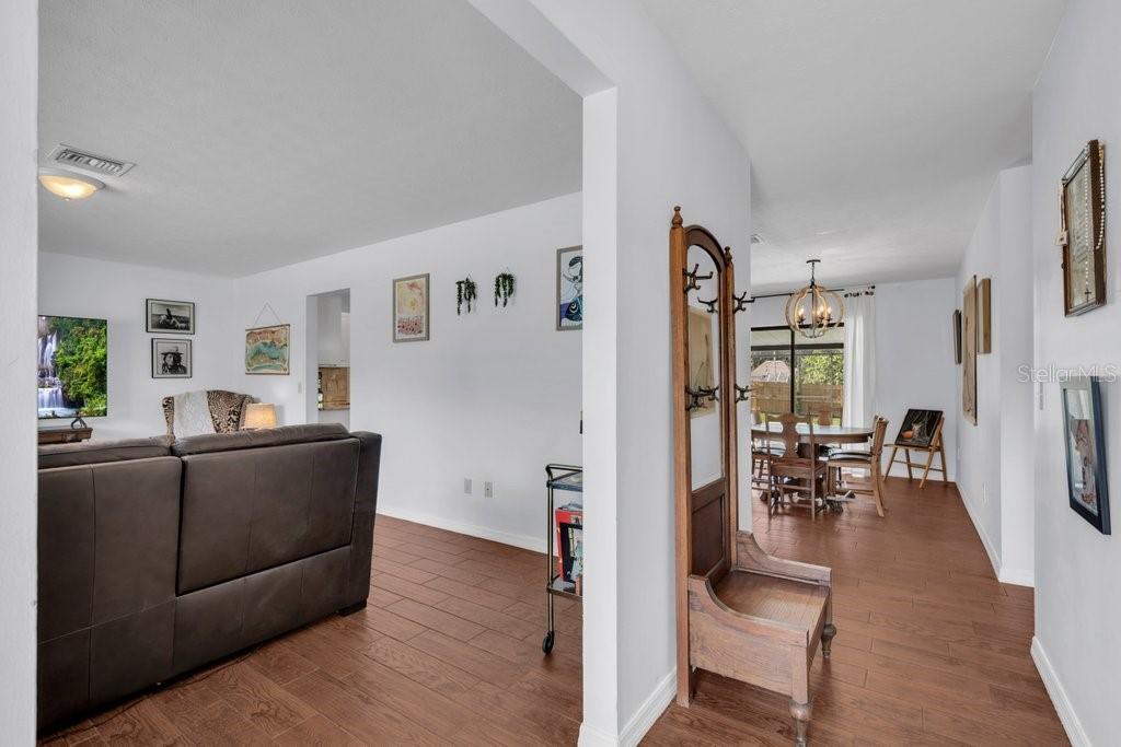 2223 ARCH MCDONALD DR