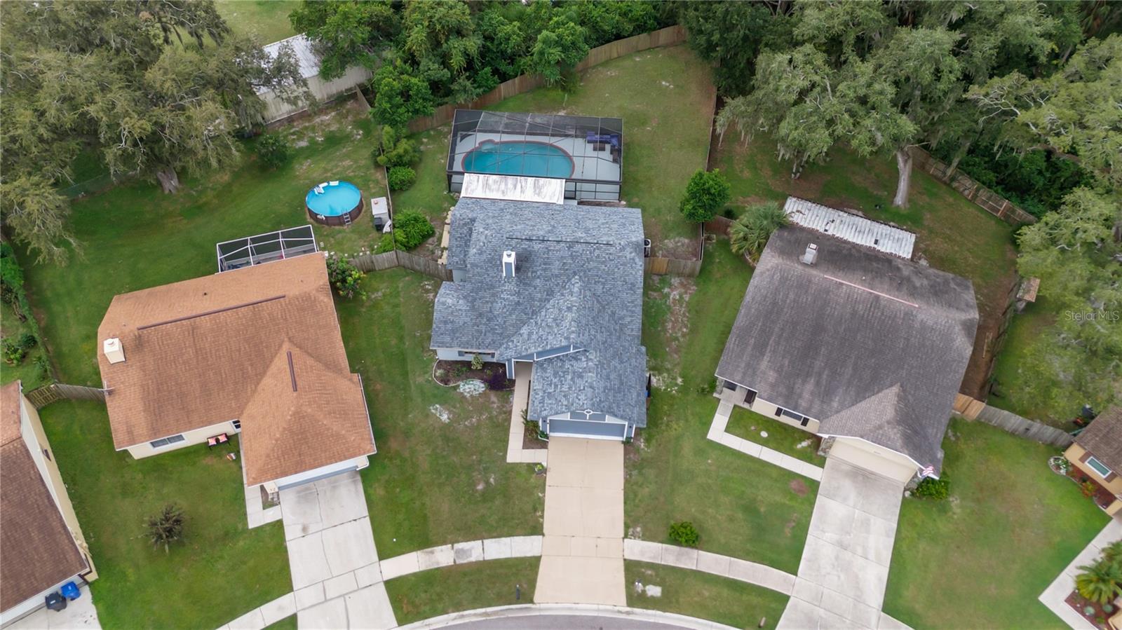 2041 SHADOW PINE DR