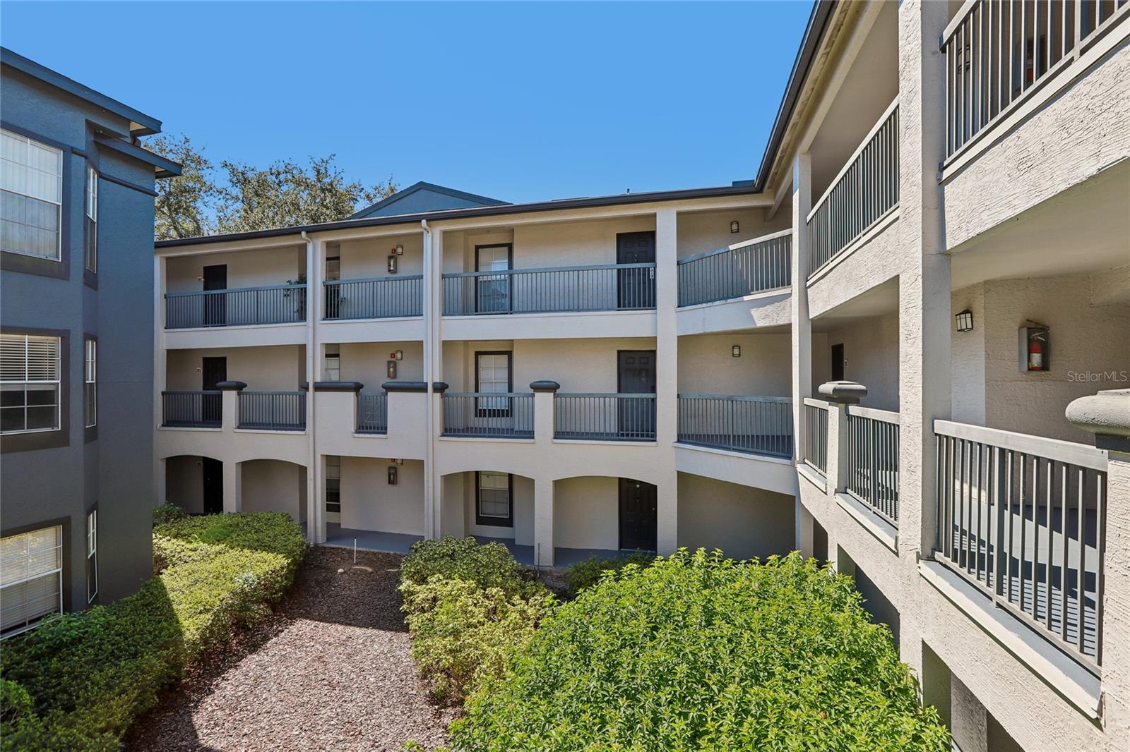 13110 Arbor Isle Dr #201, Temple Terrace