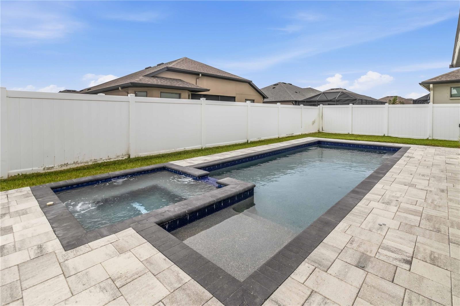4028 SALIDA DELSOL DR