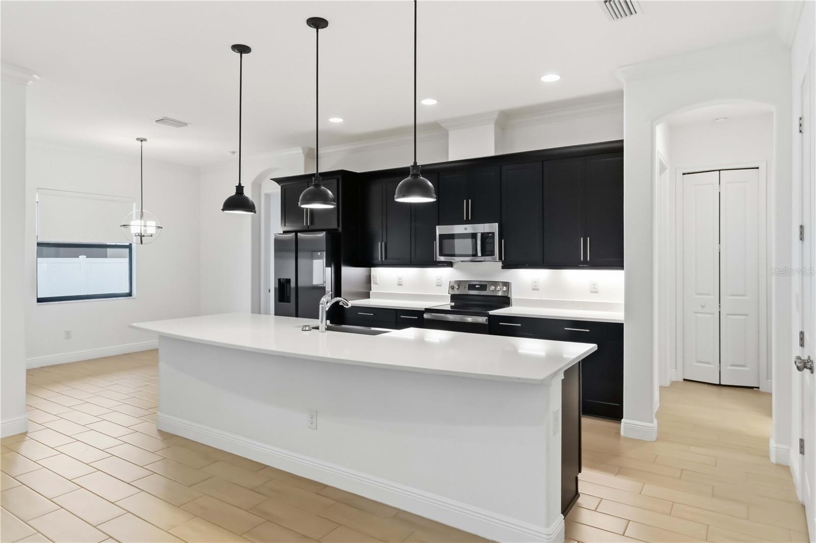 4028 SALIDA DELSOL DR