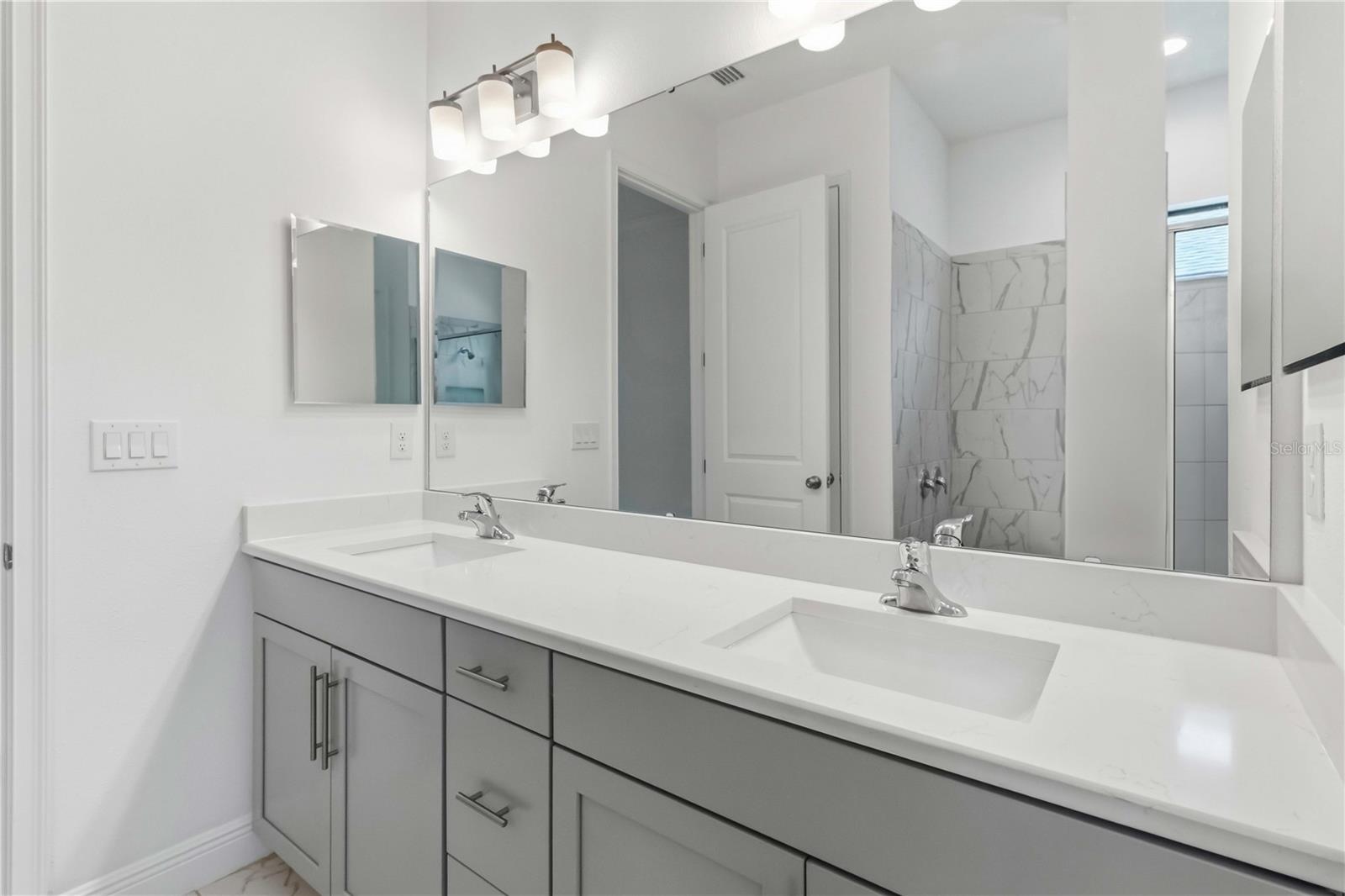 4028 SALIDA DELSOL DR