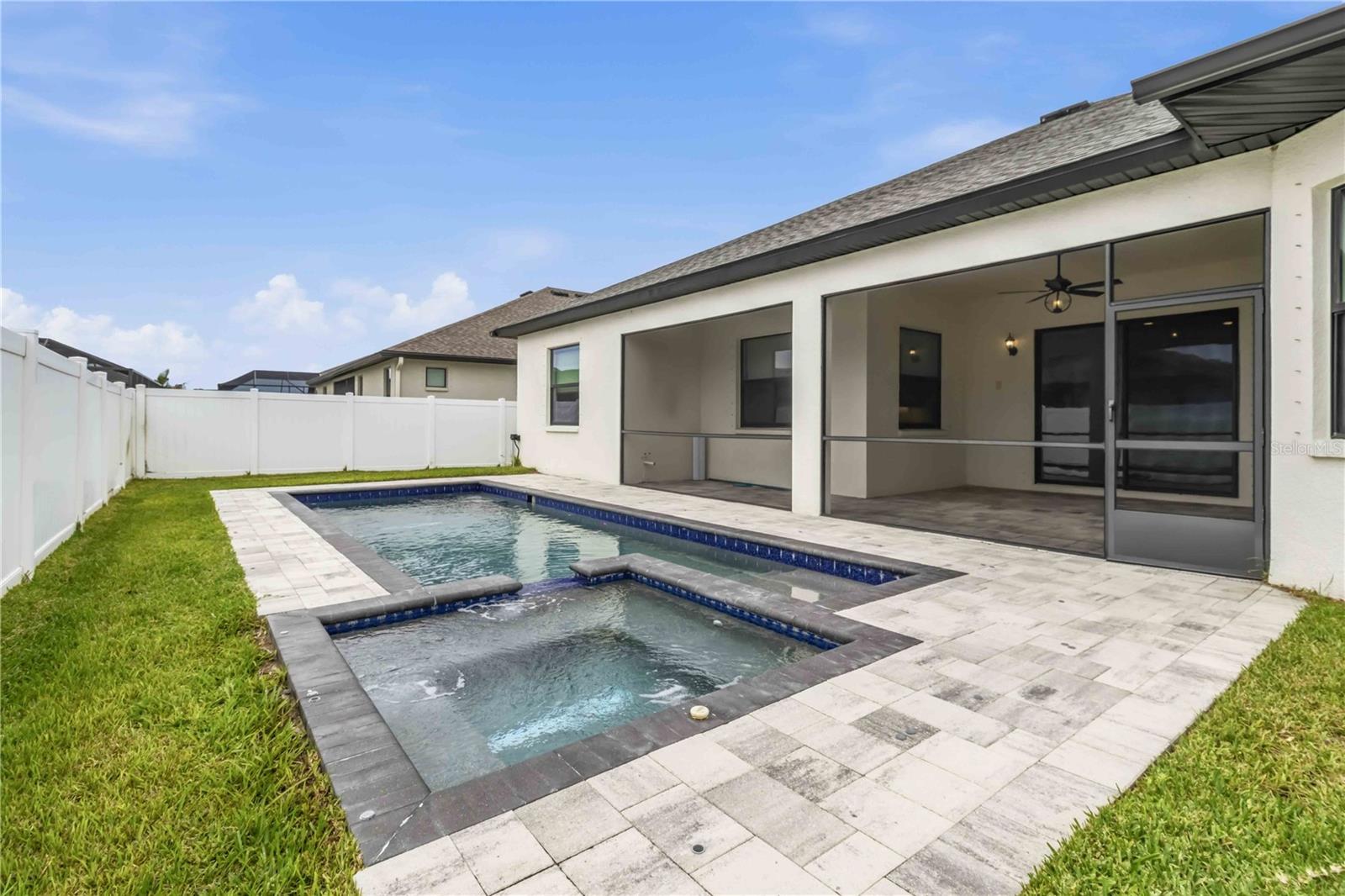 4028 SALIDA DELSOL DR