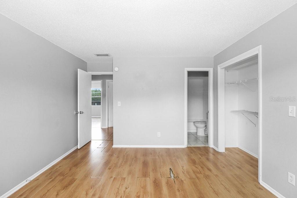 7210 N MANHATTAN AVE #2523