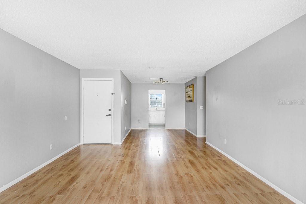 7210 N MANHATTAN AVE #2523