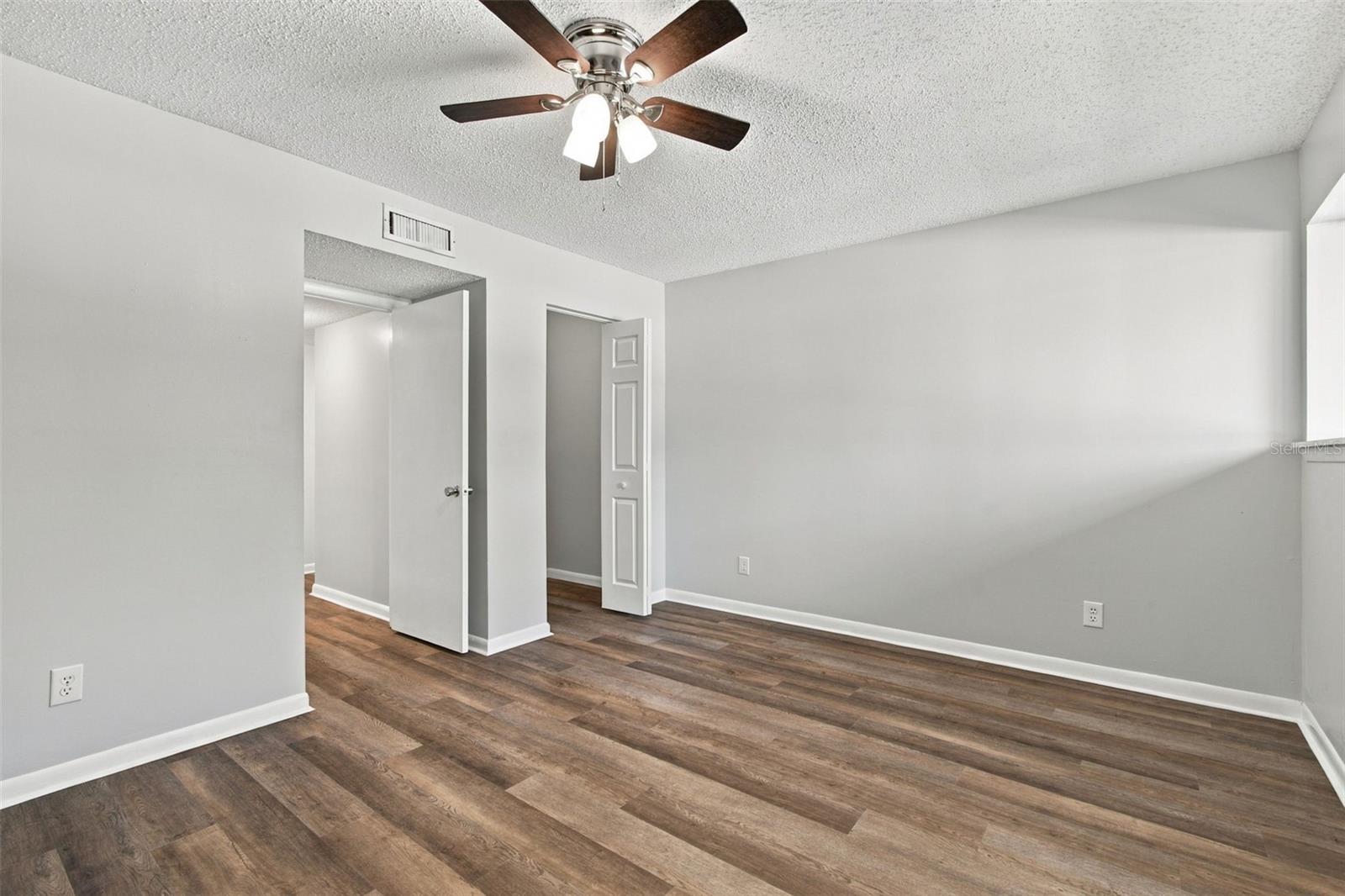 6340 NEWTOWN CIR #40A4