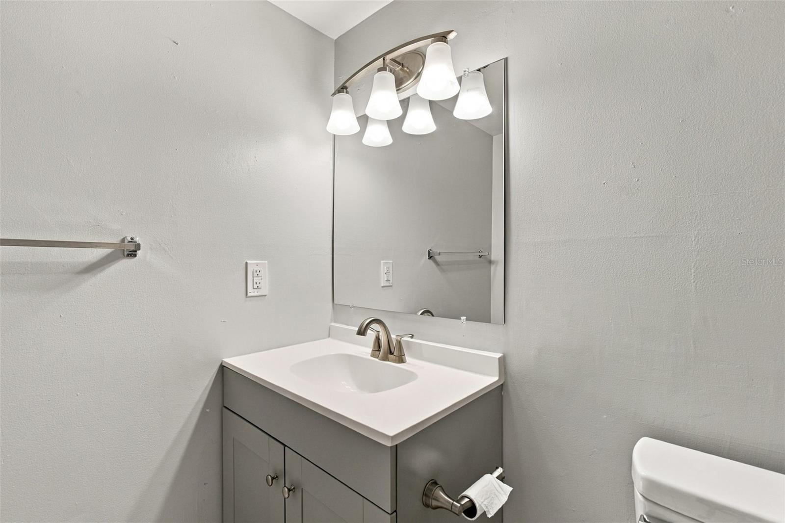 6340 NEWTOWN CIR #40A4