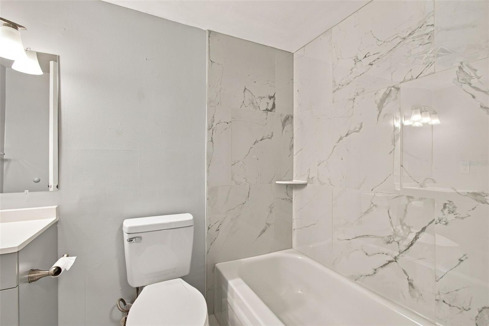 6340 NEWTOWN CIR #40A4