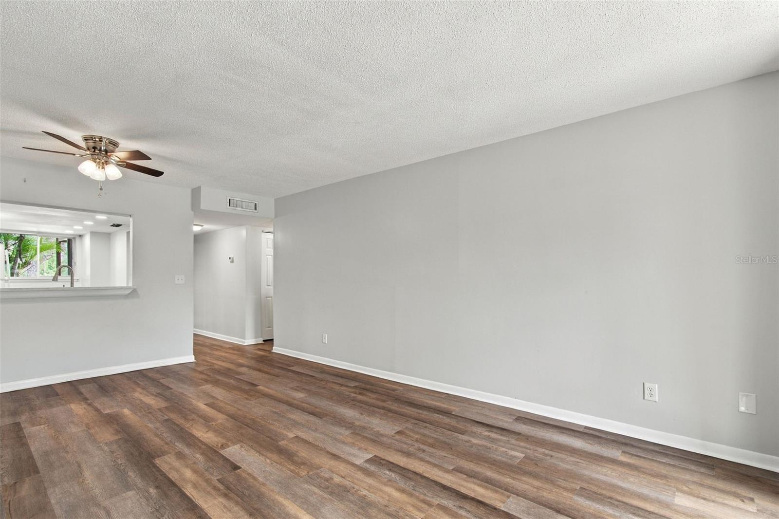 6340 NEWTOWN CIR #40A4