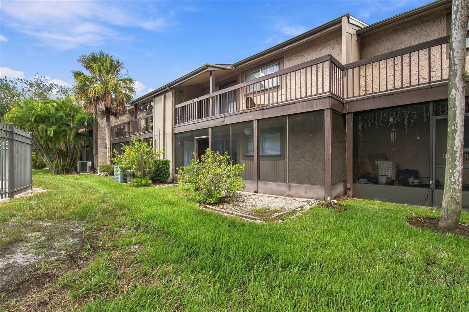 6340 NEWTOWN CIR #40A4